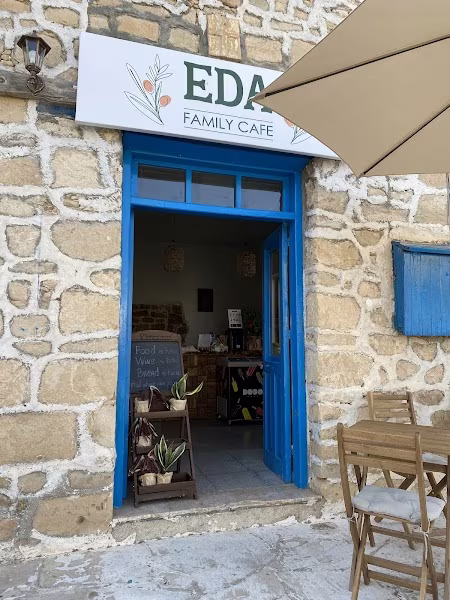 Eda family cafe