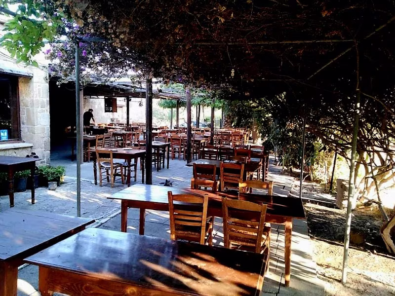 7 St. George’s Tavern