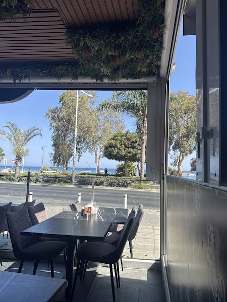Layalina Lounge Restaurant