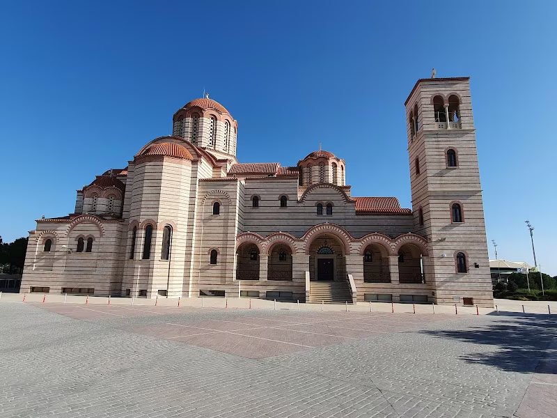 Ιερός Ναός Αγίων Παΐσιου του Αγιορείτου και Αρσενίου του Καππαδόκου