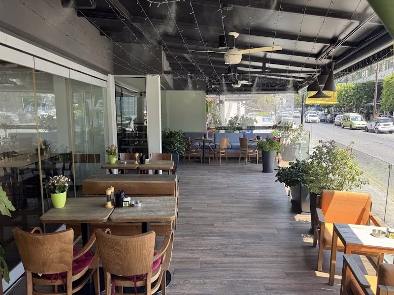 Cafe Toucan